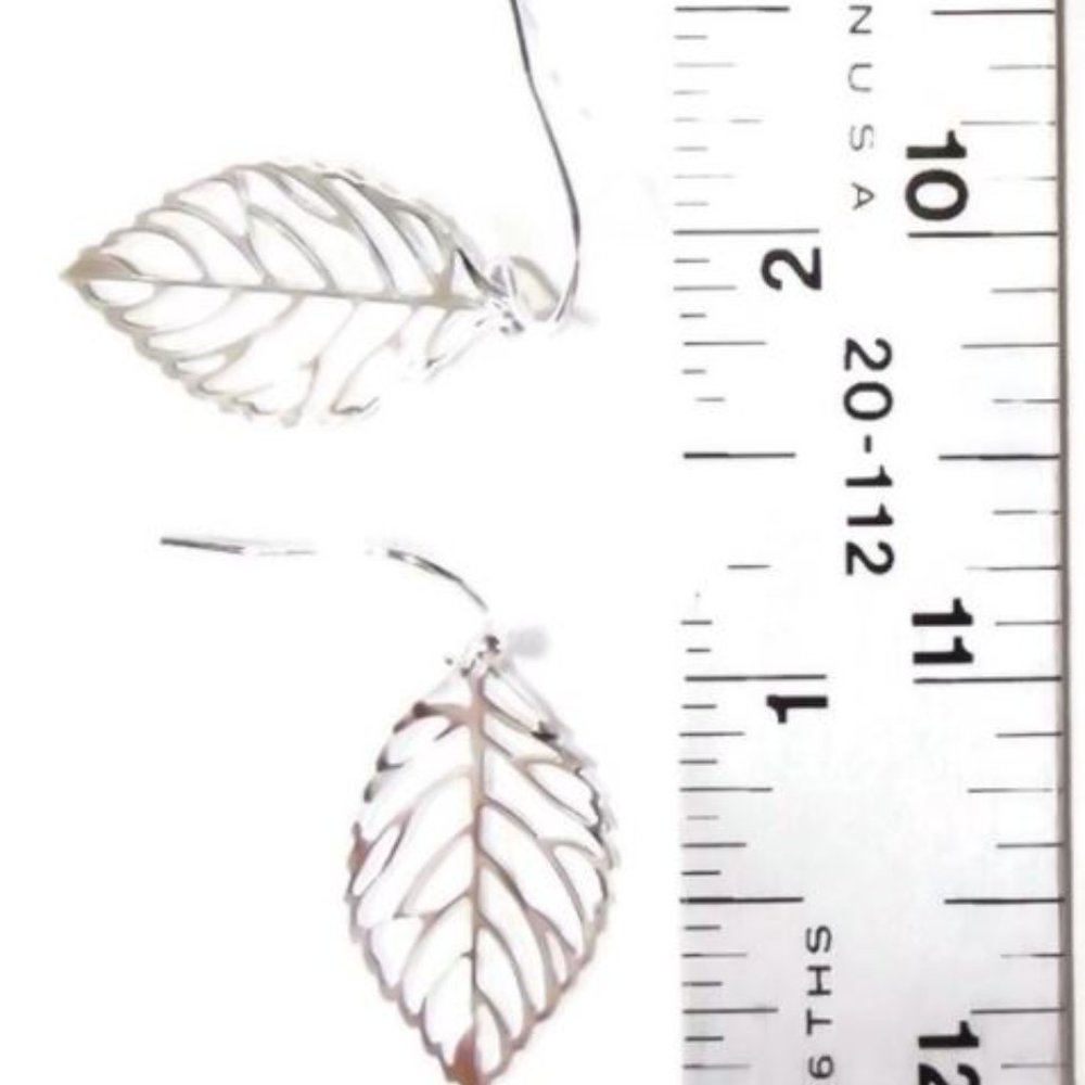 đź’•Handmade Silver Filigree Leaf Earrings - Picture 2 of 3
